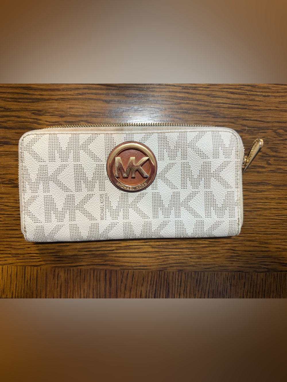 Michael Kors Cream Logo Wallet